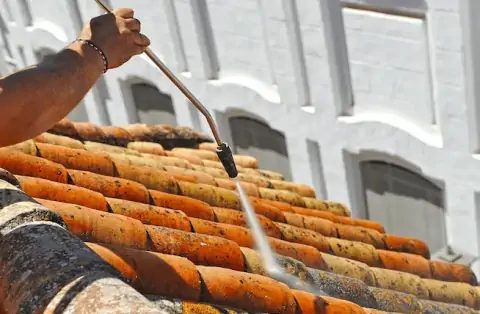 Nettoyage de toitures - Aubignan